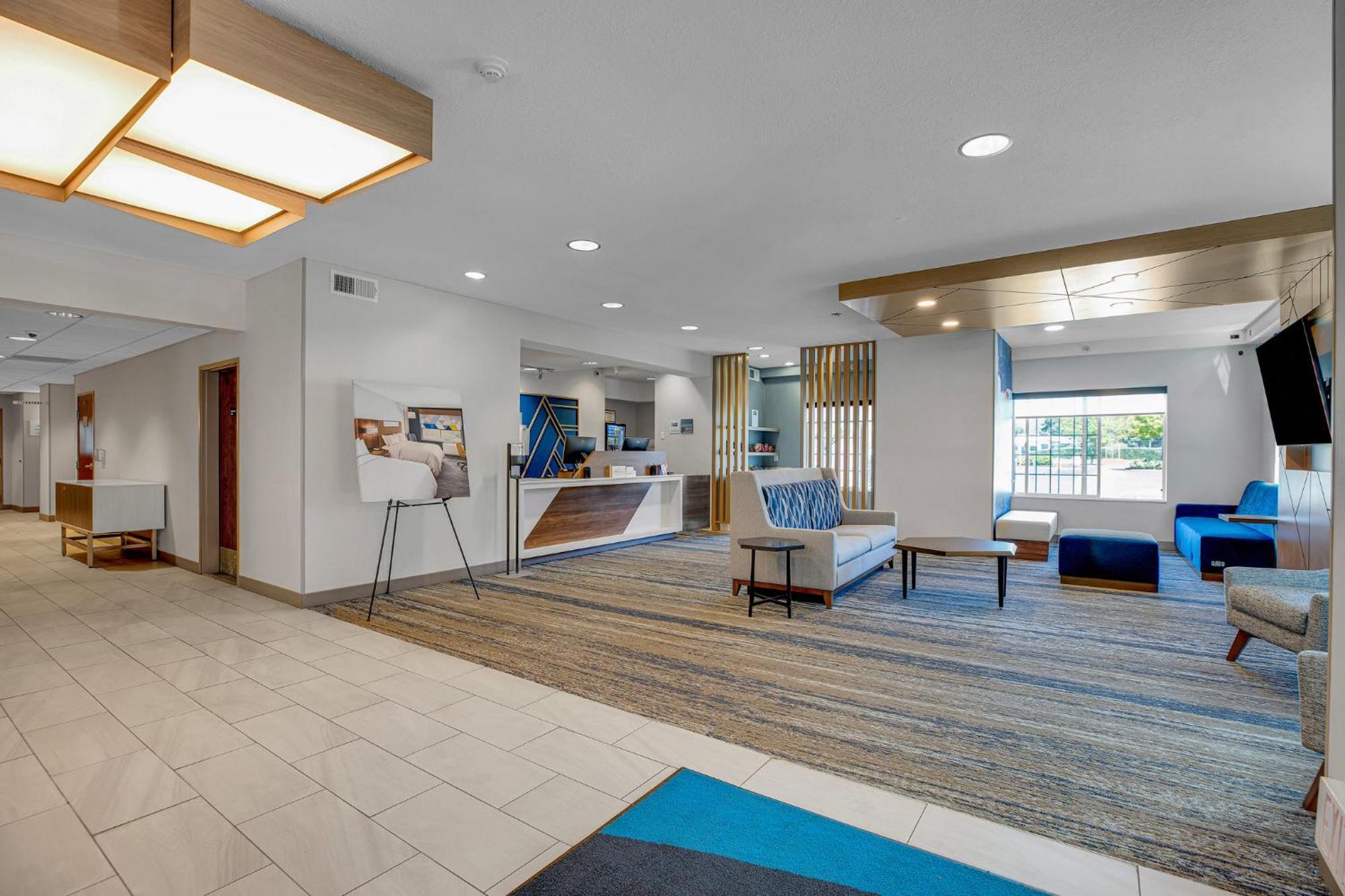 Holiday Inn Express Hotel&Suites Portland - Jantzen Beach, an IHG Hotel Exterior foto